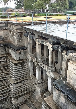 stepwell,muskin bhanvi,manikesvara寺