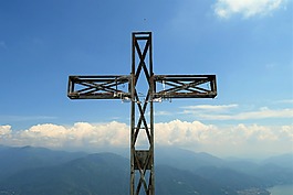 藍(lán)藍(lán)的天空,登山者,云