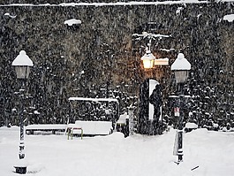 該堡的vinadio,降雪,路燈
