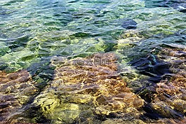 湖,湖的底部,石头