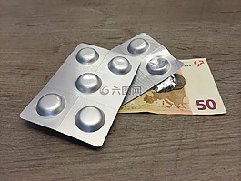 金錢,醫(yī)療,藥物治療