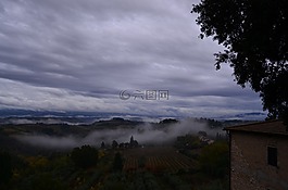 云,小山,樹