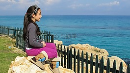 女孩,凝望著,海