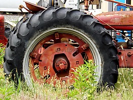 車(chē)輪,拖拉機(jī),車(chē)輛