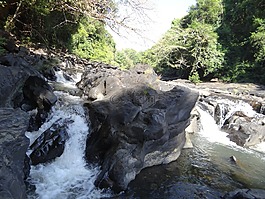 河,曼多維,河床