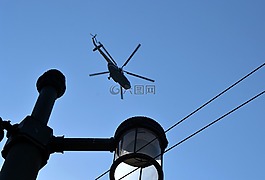 燈籠,直升機(jī),線