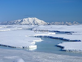 山,河,雪