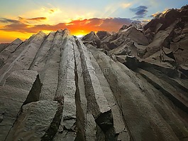 玄武巖石酒吧,日落,冰島