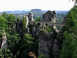 巴斯台,sklaní 桥,砂岩
