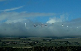 风车,低云,天空