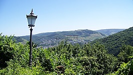 燈籠,葡萄園,性質(zhì)