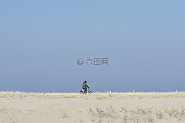 海灘,沙丘,騎自行車