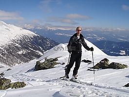 skitouren觀眾,窮鄉(xiāng)僻壤skiiing,滑雪旅游