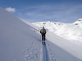 穷乡僻壤skiiing,滑雪旅游,滑雪