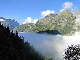 山全景圖,云心情,kaunergrat