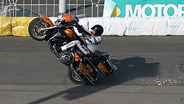 哈雷特技,weely,摩托车