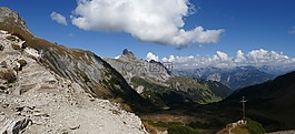 山全景图,montafon,山