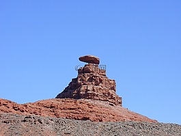 墨西哥帽岩,纪念碑山谷,犹他州