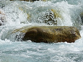 河,石,水
