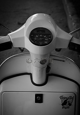 滑板車,摩托車、 自行車,老