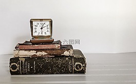書籍,時鐘,釀酒