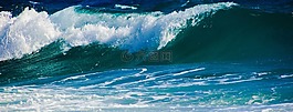 波,砸,海