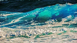 波,砸,海