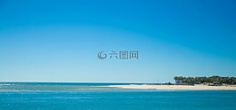 日本的奴隸,大海,沙灘