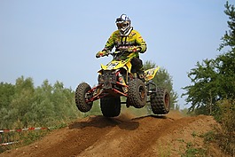 四,跨越,摩托車越野賽
