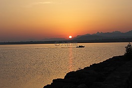 湖濱區(qū),太陽,湖