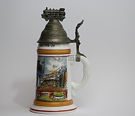 啤酒杯,后备军水罐,坐在