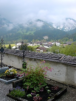 墳場(chǎng),蒂羅爾,陵園墻