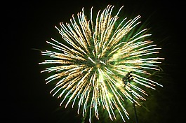 烟花,光明,7 月 4 日