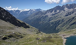 帕蘇豐加維亞,山,通過