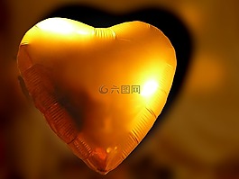 心臟,黃金,愛(ài)情
