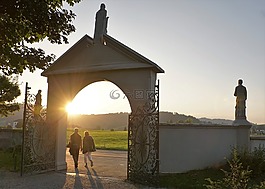 坟场,艾因西德伦,光