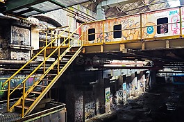 丟失的地方,客房,離開