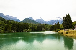 水,湖,barcis普通
