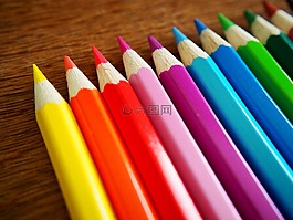 彩色的鉛筆,鋼筆,豐富多彩