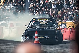 調整世界,車,漂流
