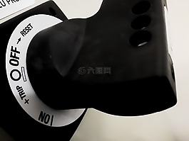 當(dāng)前,電壓,能源