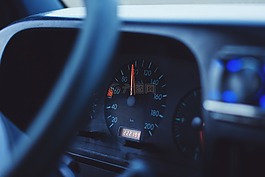 車,轉速計,方向盤