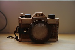 相機(jī),復(fù)古,木雕