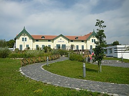 人種開放航空博物館,山丹丹,匈牙利