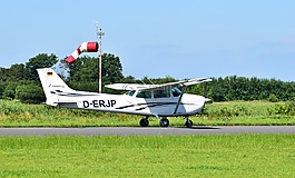 飛機(jī),土地,螺旋槳