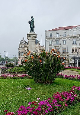 雕像,城市,鮮花