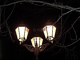 光,人類,性質