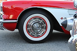 經(jīng)典汽車,輪胎,紅色