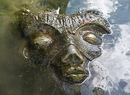 面對(duì),水,雕塑