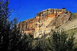 石,小山,地下厂房岩壁